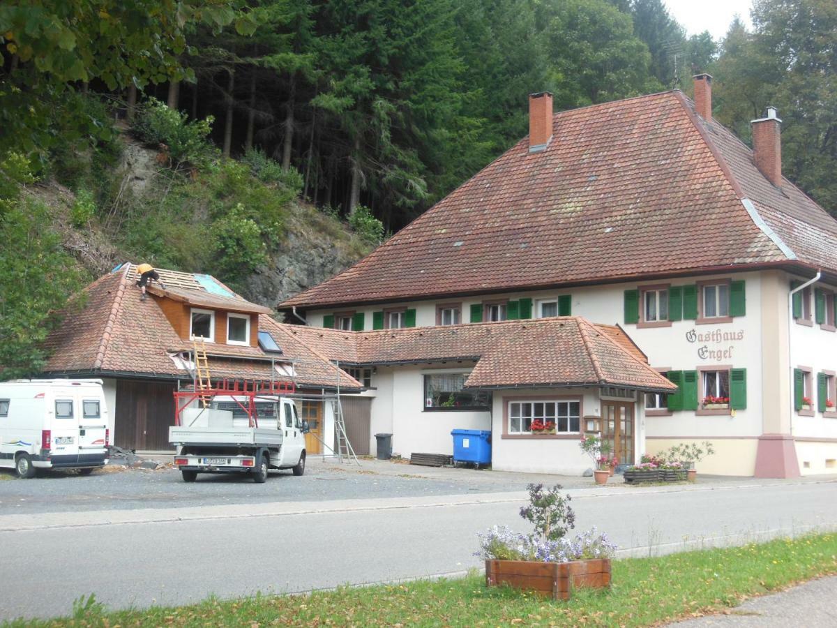 Haus Barnabas Im Engel, Gasthaus Engel Hotel Utzenfeld Exterior photo